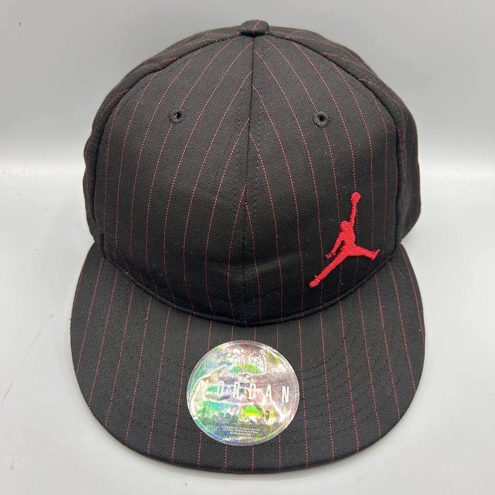 Air Jordan Hat Men 7 1/4 Black Red Embroidered Striped Jumpman Fitted Cap